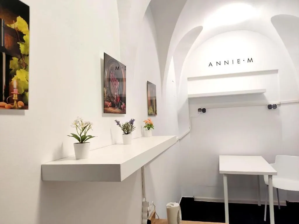 Kozia 24/25 Bed & Breakfast Poznan